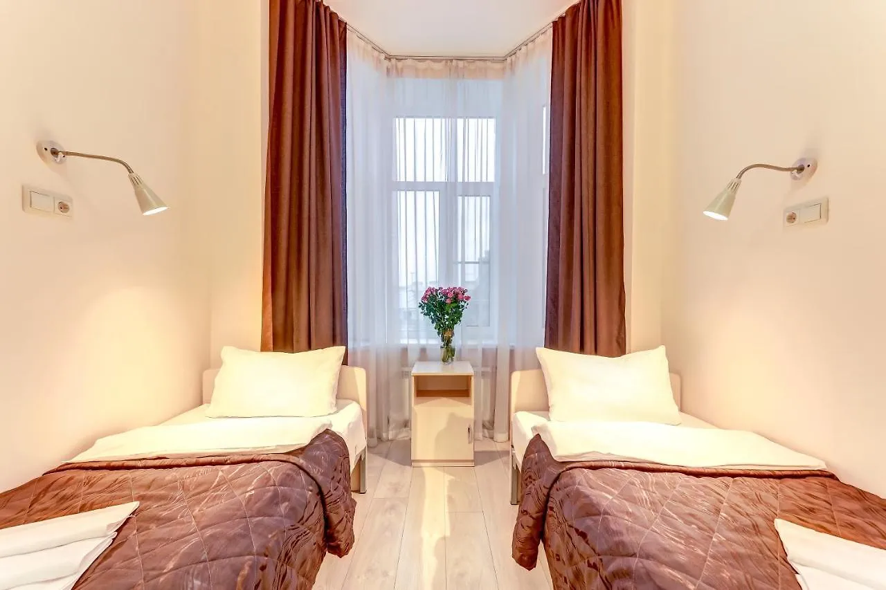 Hotel Democrat On Nevsky 95 San Pietroburgo