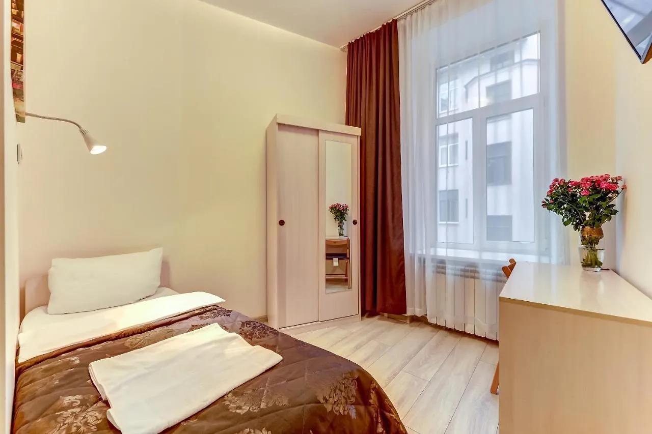 سانت بطرسبرغ Hotel Democrat On Nevsky 95