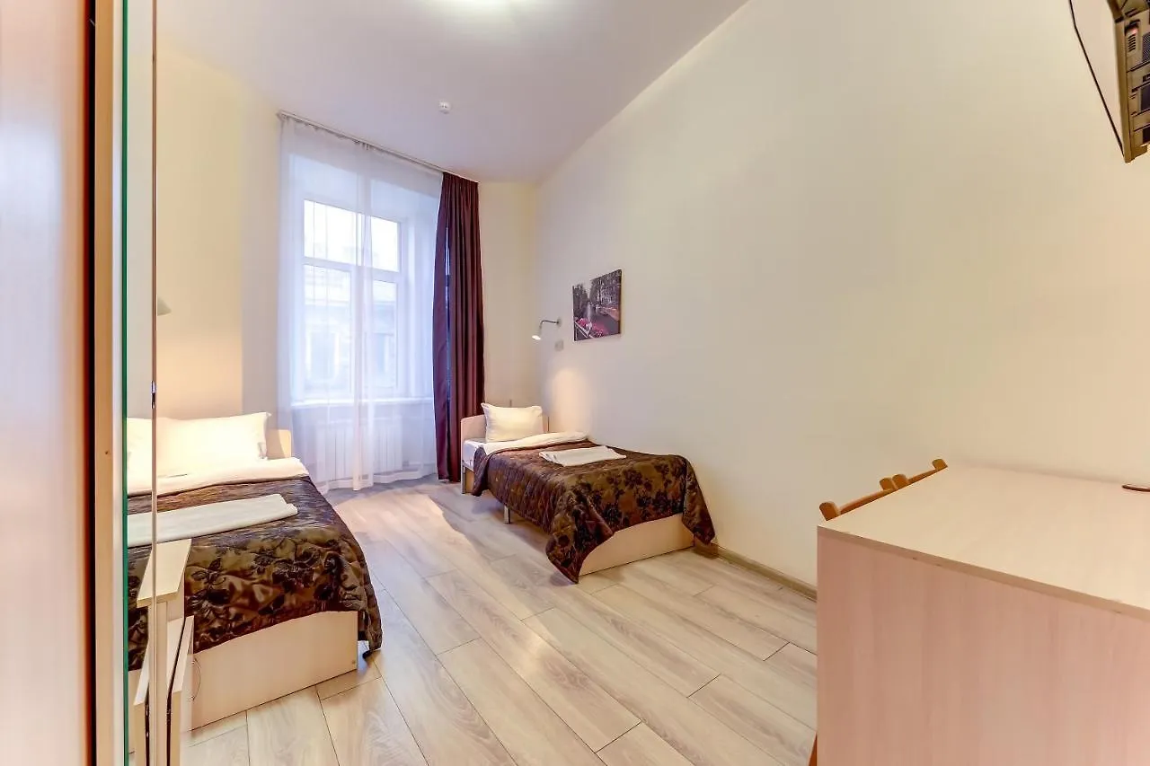 سانت بطرسبرغ Hotel Democrat On Nevsky 95