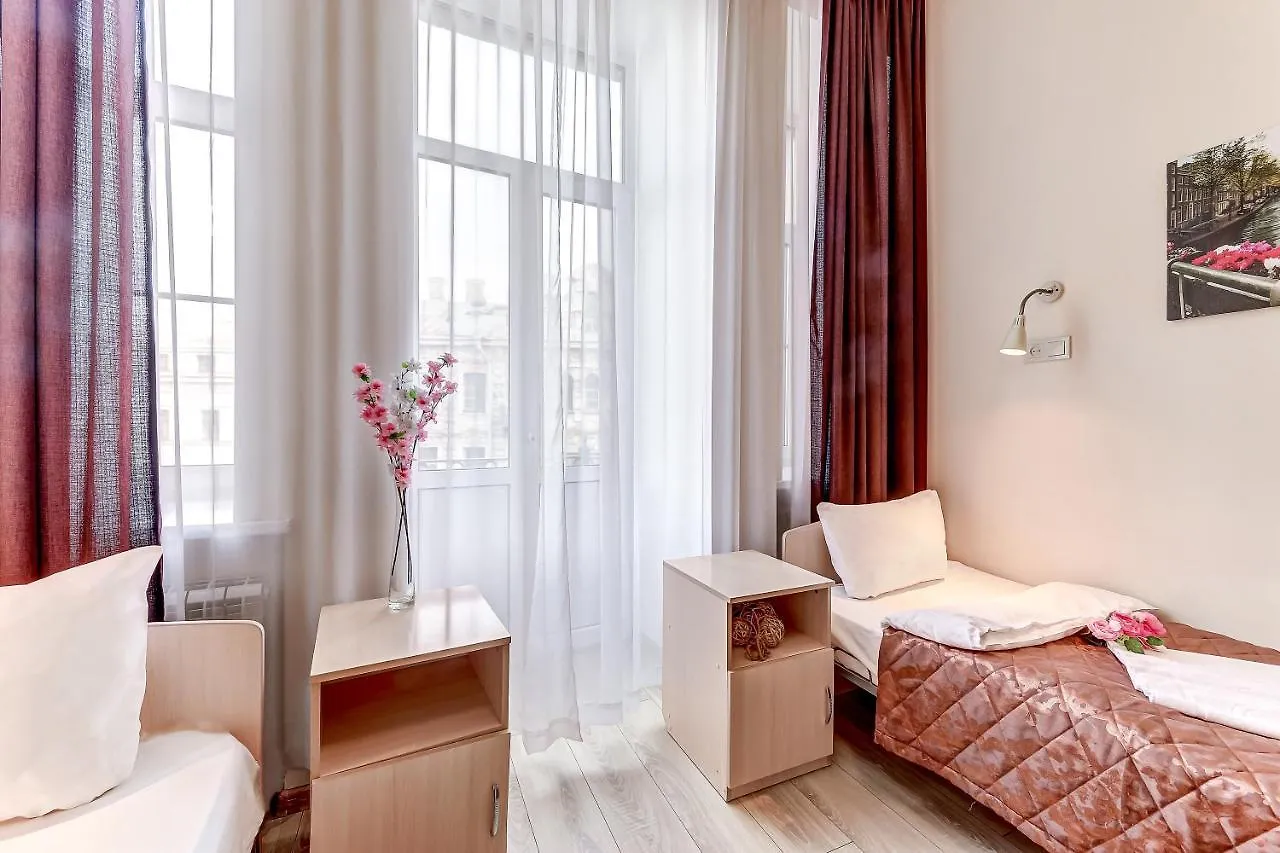 ***  Hotel Democrat On Nevsky 95 San Pietroburgo Federazione Russa